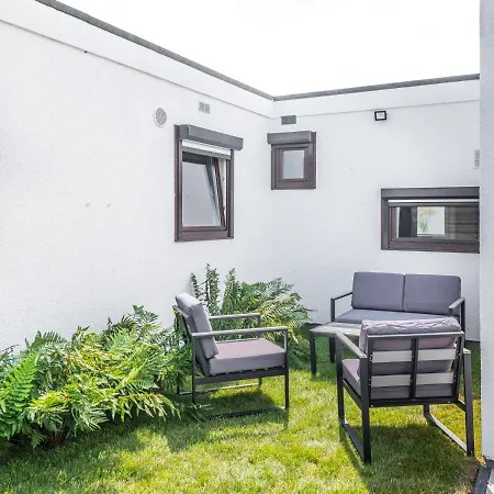 Apartment B10
